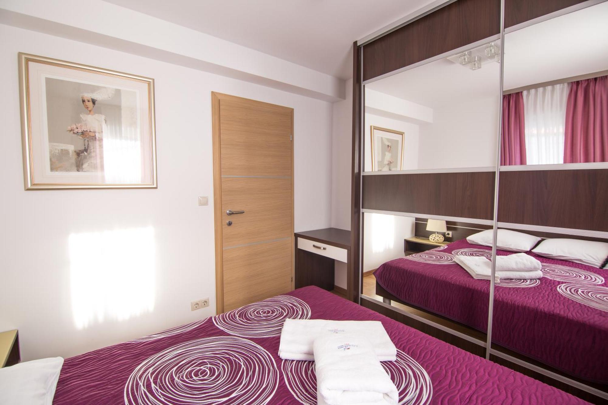 Apartments Villa Novak 1 Donji Okrug  Ruang foto