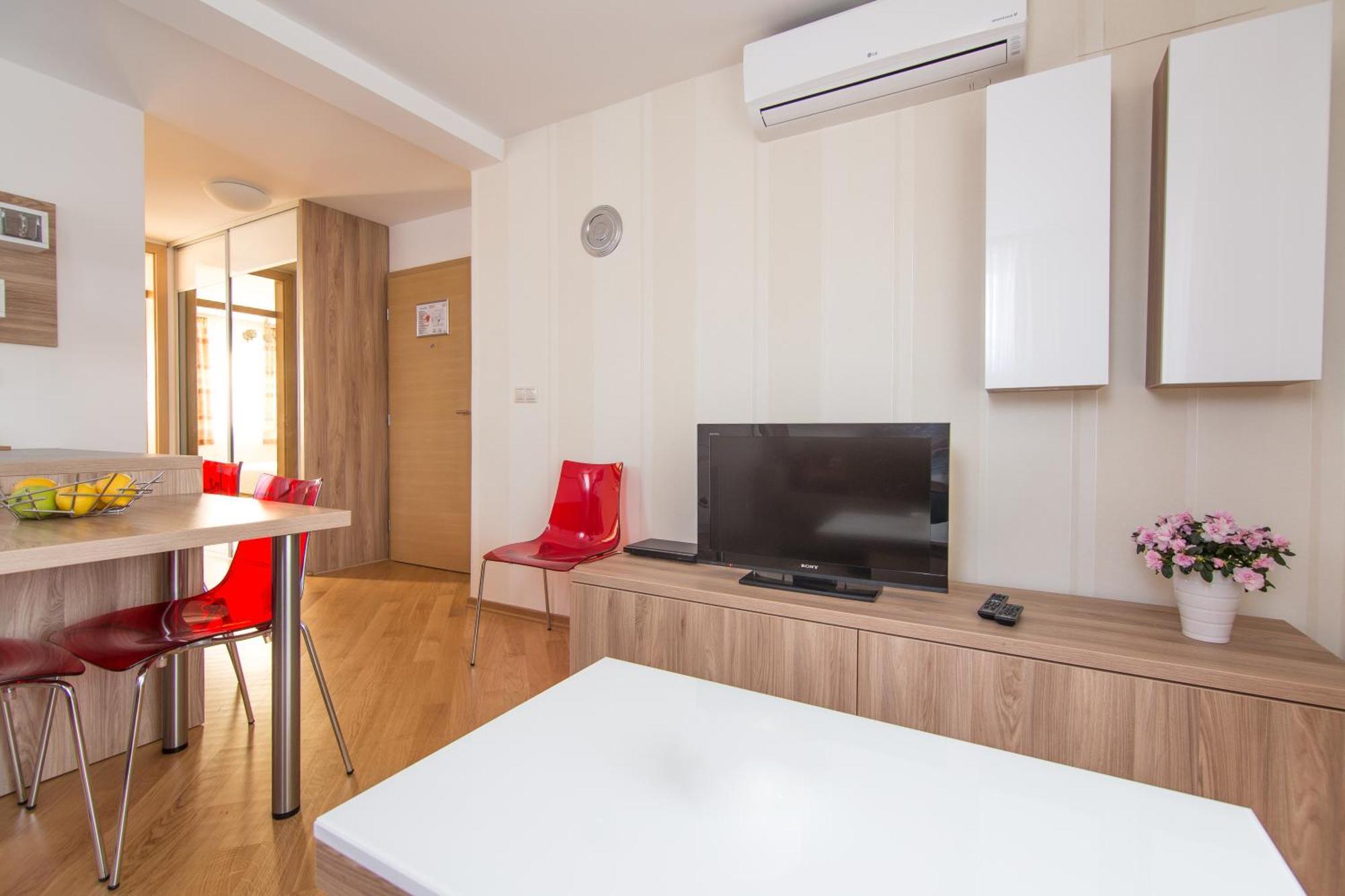 Apartments Villa Novak 1 Donji Okrug  Ruang foto
